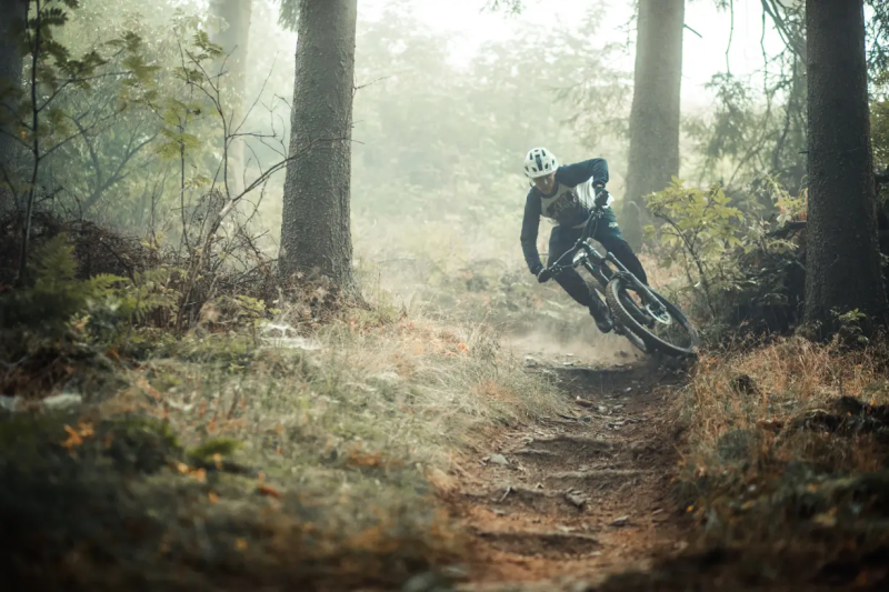 Mountainbiken in de bergen van Winterberg